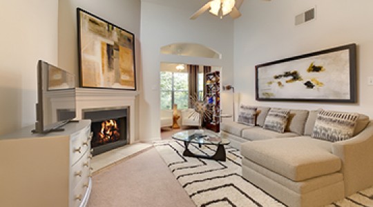 1st Lake Apartments in New Orleans, Louisiana
